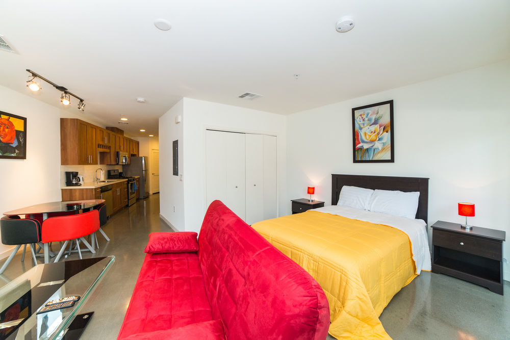 C. Allen Suites - Los Angeles — Photos 2